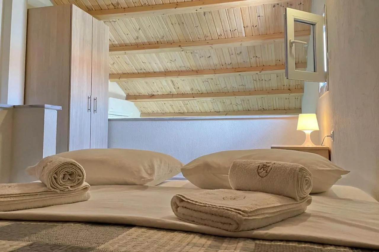 Royals Apartments 2 Nikiti  Nikiti (Sithonia)