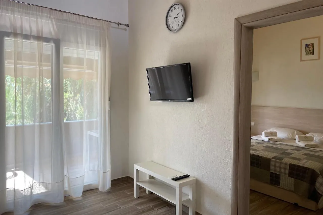 Royals Apartments 2 Nikiti  0*, Nikiti (Sithonia)